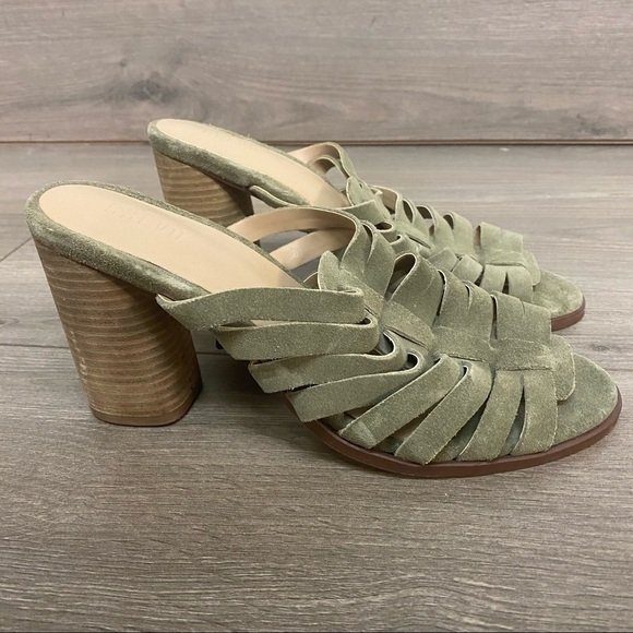 Crevo | Hazelle Block Heel Sandals Sage Green 8.5 - Picture 2 of 8